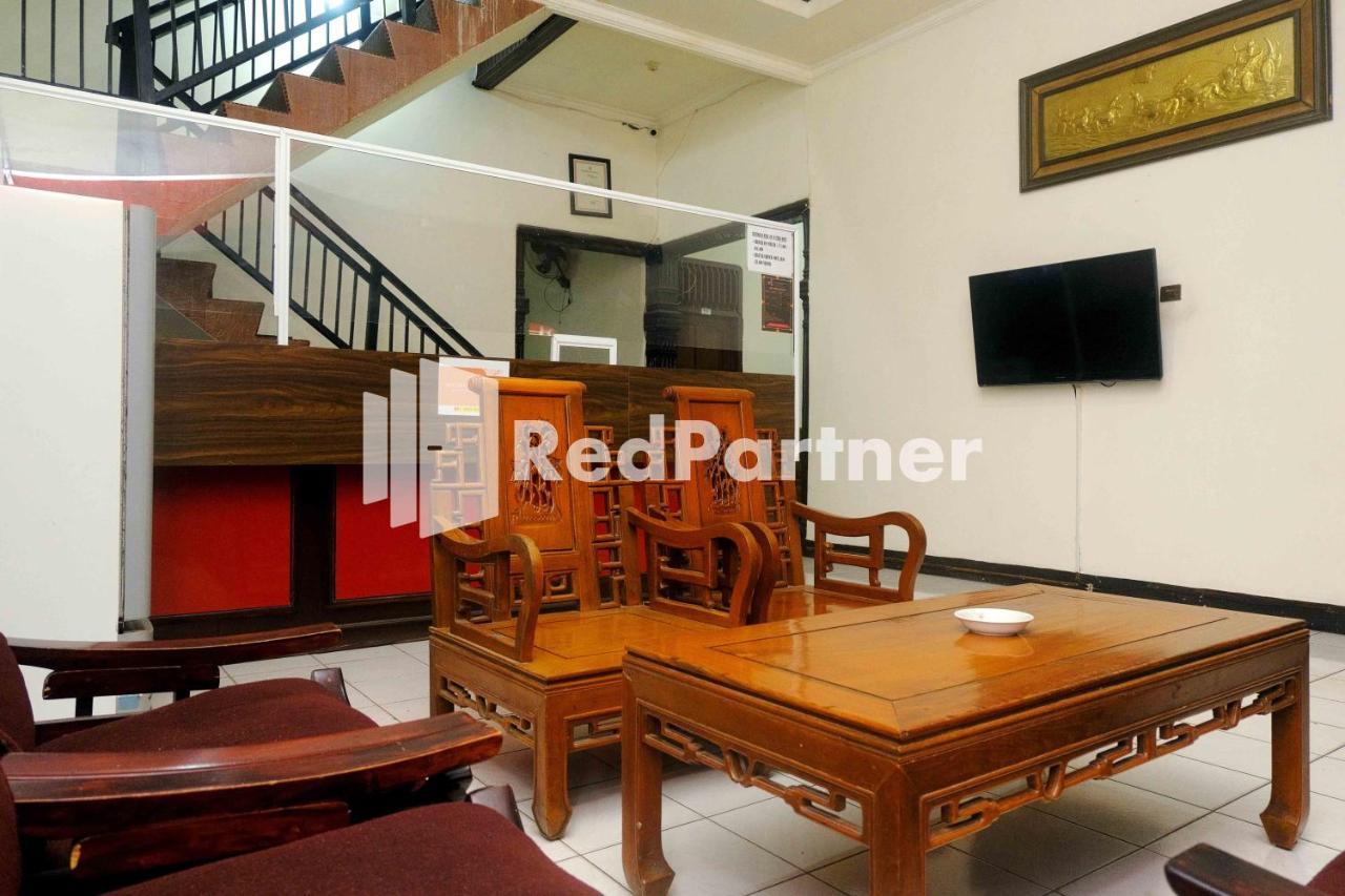 OYO 2703 Hotel Transit 1 Makassar Exterior foto