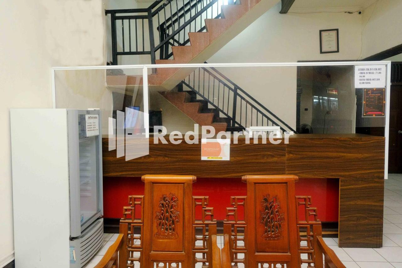 OYO 2703 Hotel Transit 1 Makassar Exterior foto