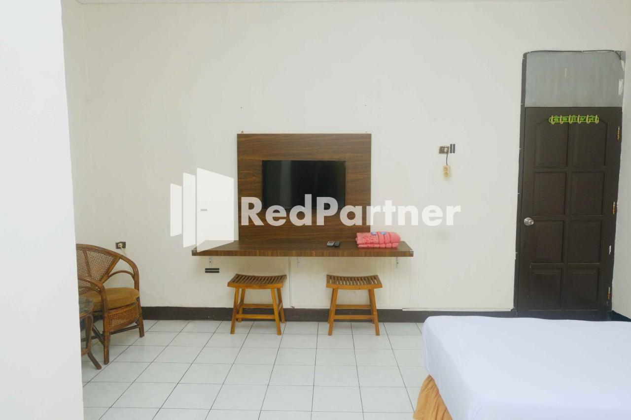OYO 2703 Hotel Transit 1 Makassar Exterior foto