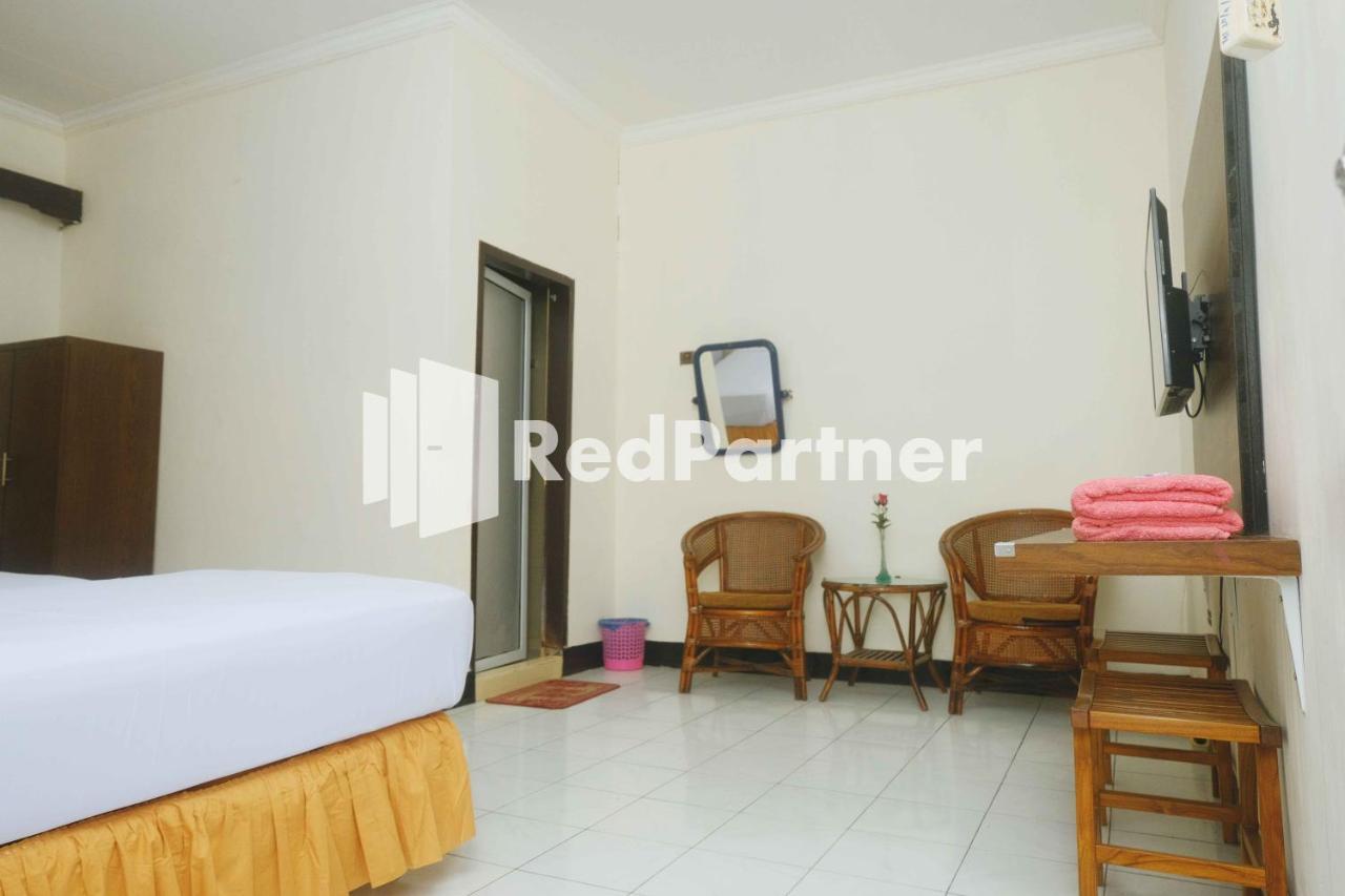 OYO 2703 Hotel Transit 1 Makassar Exterior foto